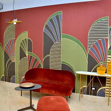 Charming With Panoramic Views 비비오네