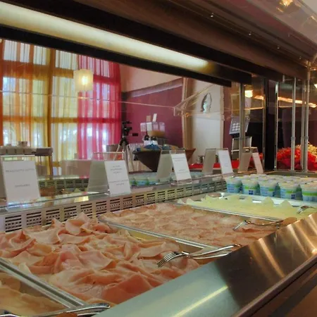 Charming With Panoramic Views *