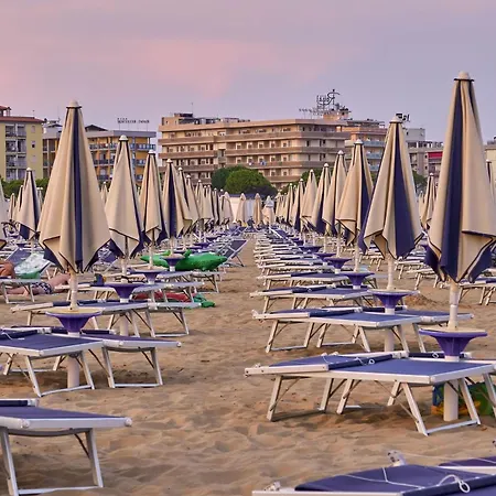 Charming With Delightful Views Μπιμπιόνε